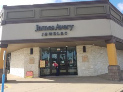 What Time Does James Avery Open Tomorrow? Find Out Now!