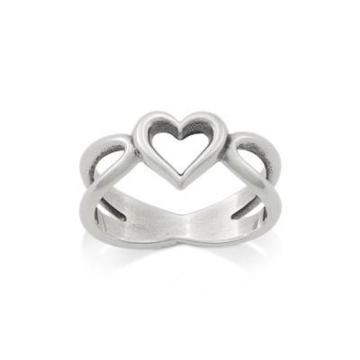 Engraved Rings Make a Personalized Gift Special | James Avery