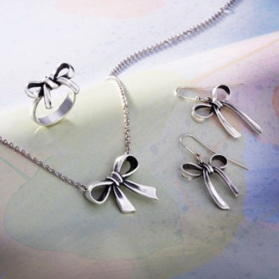 Bow Ring James Avery