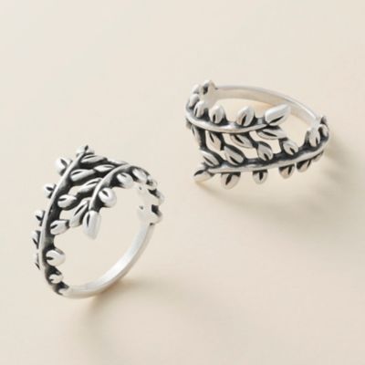 Delicate Vines Ring James Avery